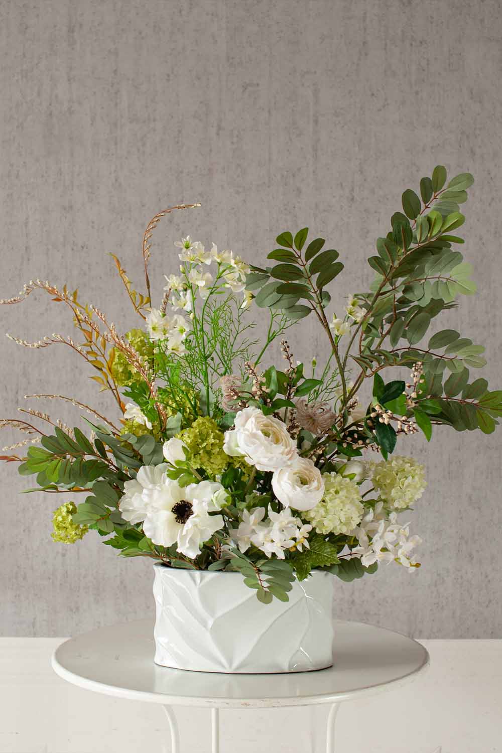 画像：【造花フラワーアレンジメント】ホワイト&グリーン Lサイズ(造花) 高さ60cm
