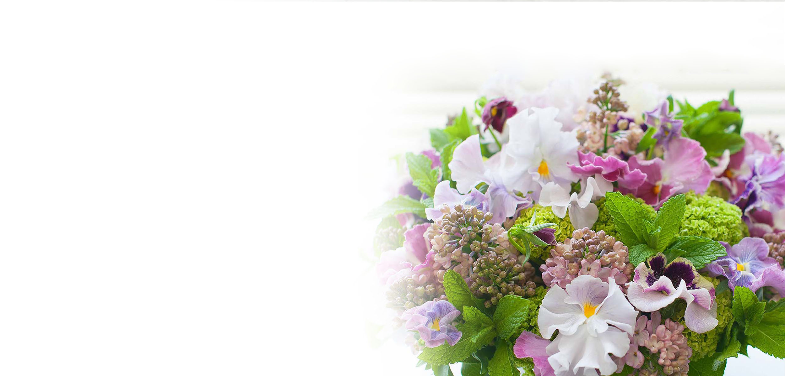 フラワーアレンジメントを長持ちさせる方法は マナー お役立ち お知らせ お祝い お供えの花通販ギフトは送料無料の お花の窓口 へ
