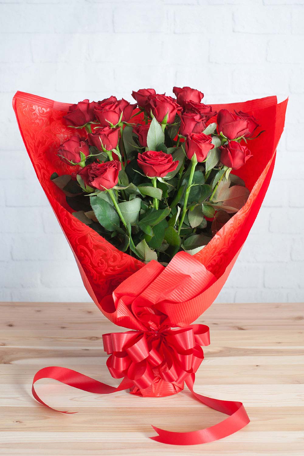 画像：【花束20本】<ラッピング付き> 赤バラの花束 高さ約65cm