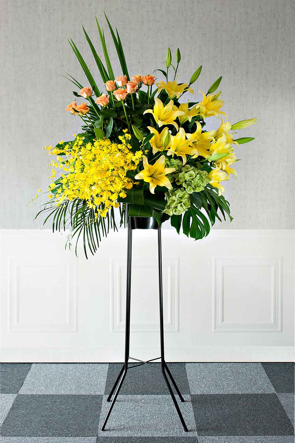 画像：【お祝いスタンド花】1段スタンド ドレッシーイエロー(黄・橙・グリーン) Lサイズ 高さ約200cm
